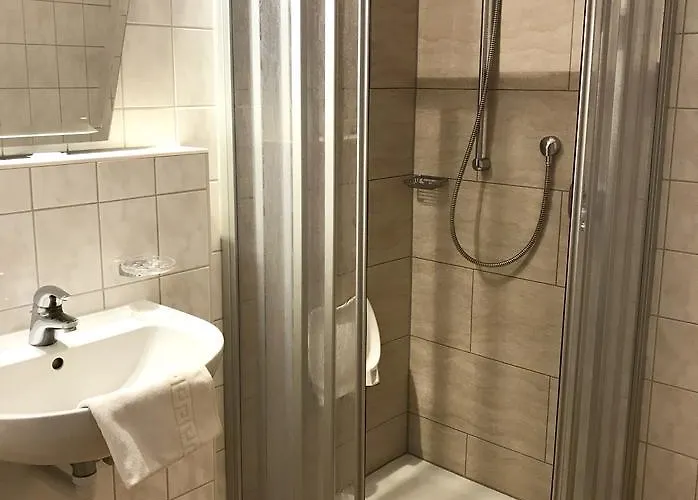 Hotel Annas Gaestehaus 3*