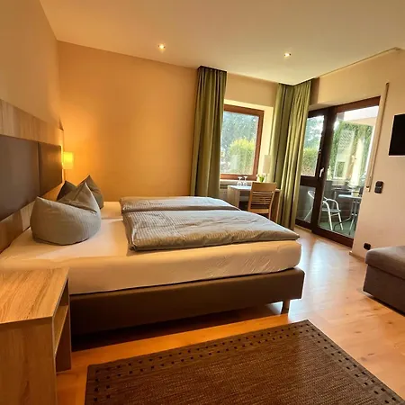 Szálloda Annas Gaestehaus 3*