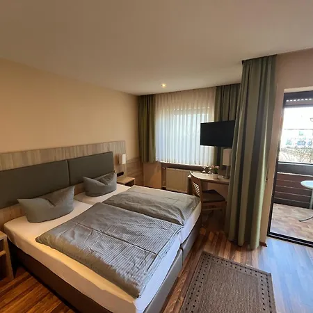 Annas Gaestehaus Szálloda Hallerndorf