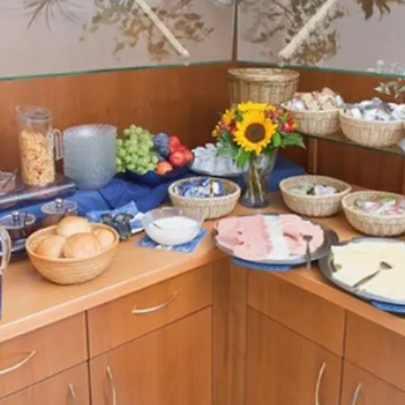 Hotel Annas Gaestehaus 3*
