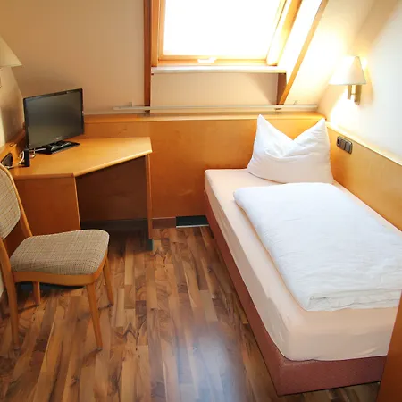 Annas Gaestehaus 3*