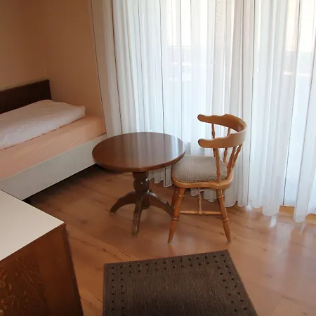 Annas Gaestehaus Hotel