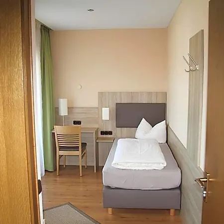 Annas Gaestehaus 3* Hallerndorf