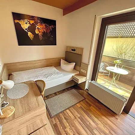 Hotel Annas Gaestehaus 3*