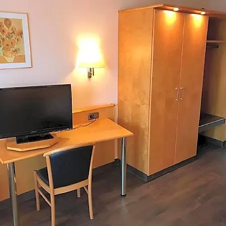 Hotel Annas Gaestehaus Hallerndorf