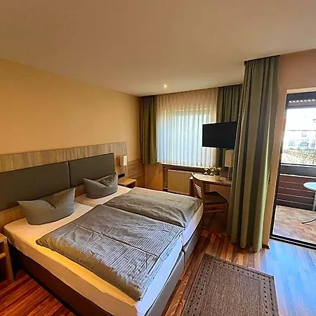 Annas Gaestehaus Hotel 3*