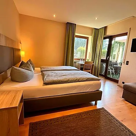 Hotel Annas Gaestehaus 3*