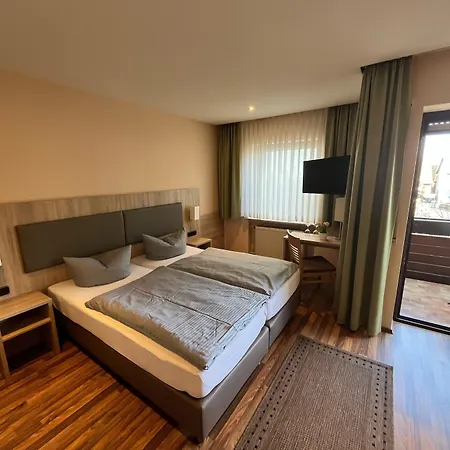 Hotel Annas Gaestehaus Hallerndorf