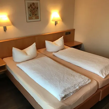 Annas Gaestehaus Hotel 3*