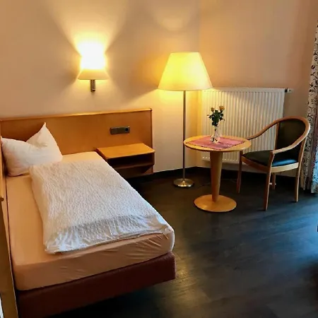 Hotel Annas Gaestehaus 3*