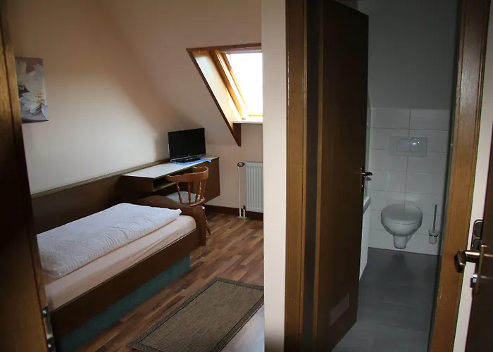 Hotel Annas Gaestehaus 3*