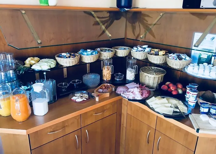 Annas Gaestehaus Hotel 3*